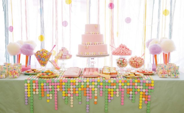 amy atlas pastel party table