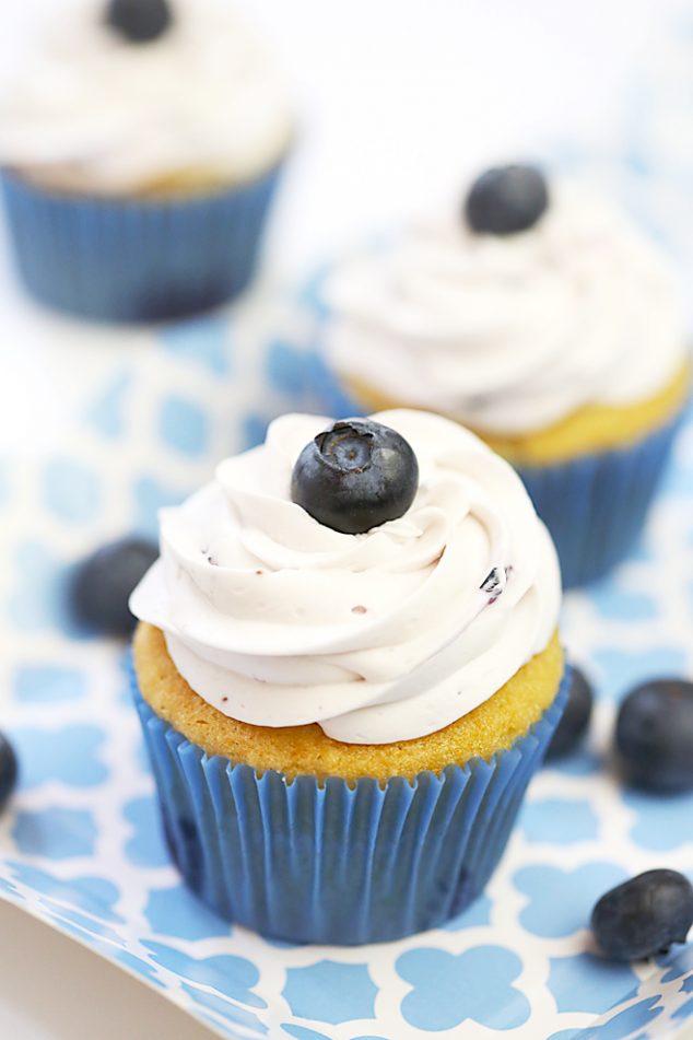 Recipe: Blueberry Vanilla Cupcakes  Pizzazzerie