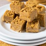 Gingersnap Cookie Fudge, perfect homemadeholiday treat for friends!