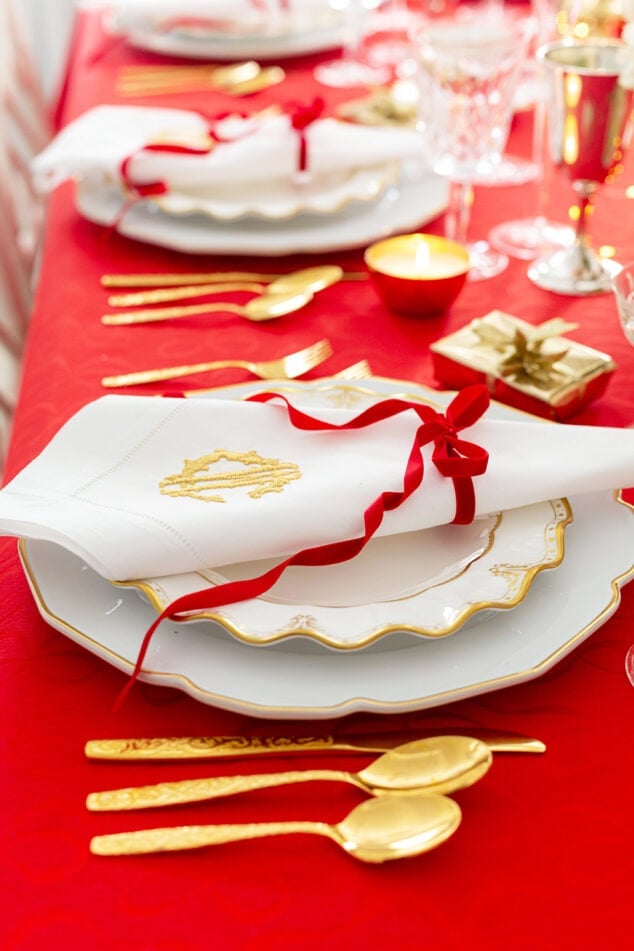 Red Place Settings Christmas