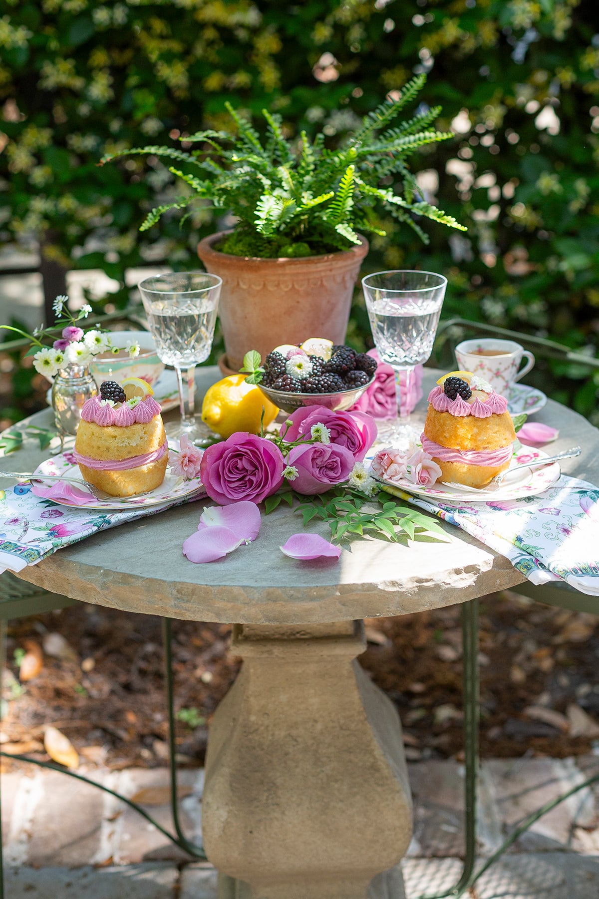 lemon blackberry miniature cakes
