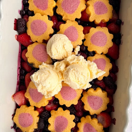 2-ingredient berry cobbler with sugar cookie dough